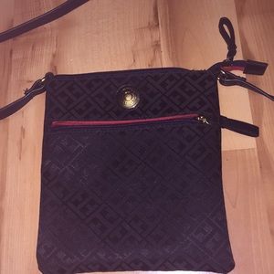 Tommy hilfigure cross body purse